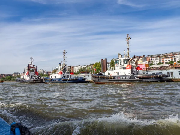 Het Uitzicht Van Hamburg Vanaf Elbe — Stockfoto