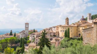 Assisi, Umbria, İtalya Timelapse Panoraması