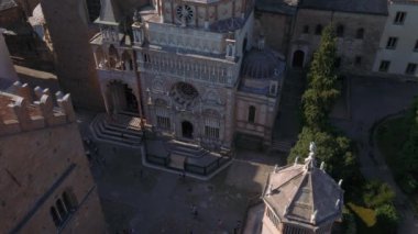 Cappella Colleoni ve Bergamo, İtalya'nın şehrin havadan görünümü