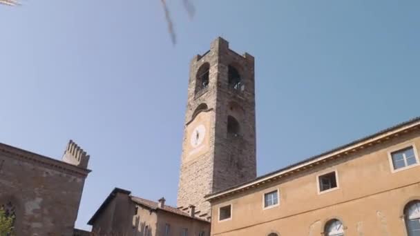 Dolly foto della torre civica di Bergamo — Video Stock