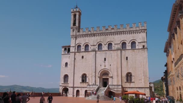 Палаццо деі Консолі в Губбіо, Умбрія, Італія — стокове відео