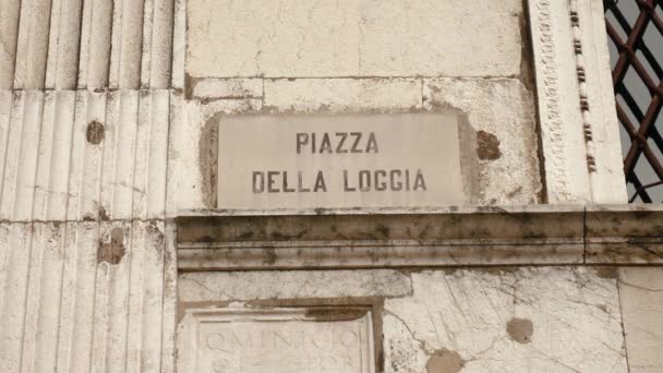 Piazza della Loggia sign in Brescia — Stockvideo