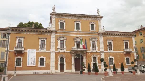 Brescia – Itálie: Brescia univerzita Market Square — Stock video