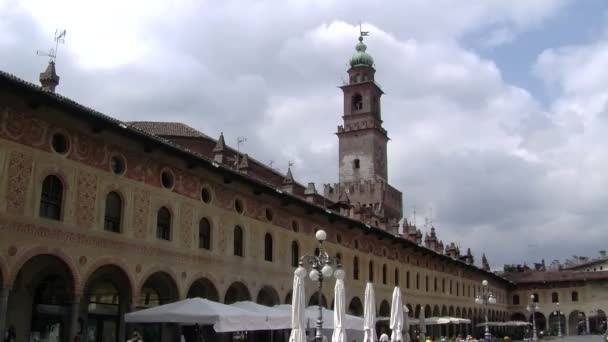 意大利 Pv, Vigevano, Ducale 和 Bramante Tower — 图库视频影像