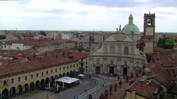 Vista da Catedral e Praça Piazza Ducale, Vigevano, Pv, Itália — Vídeo de Stock