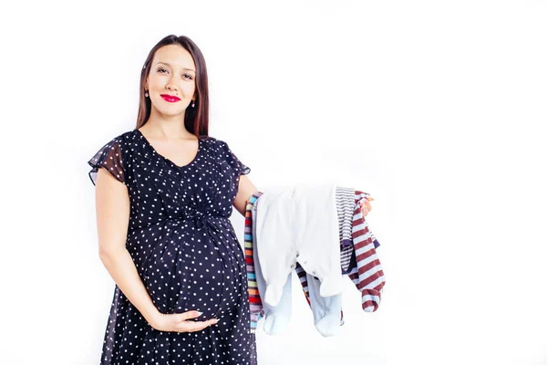 Förvånad gravid kvinna väntar på sitt barn. — Stockfoto