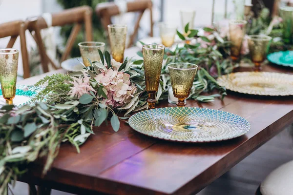 Table de mariage Boho pour un banquet nouvellement marié. — Photo