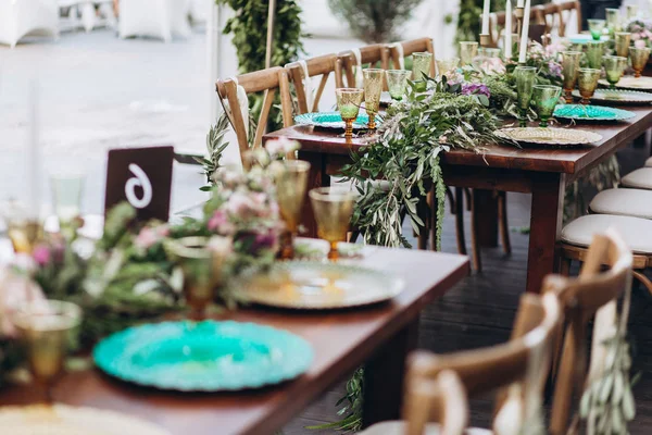 Boho esküvői asztal egy friss házas bankettre. — Stock Fotó