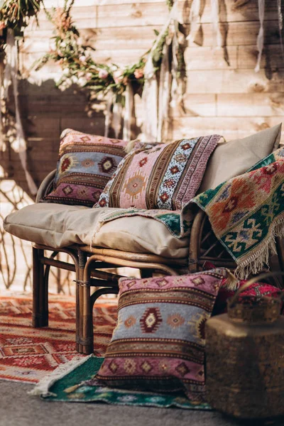 Boho tarzında dekore edilmiş fotoğraf bölgesi.