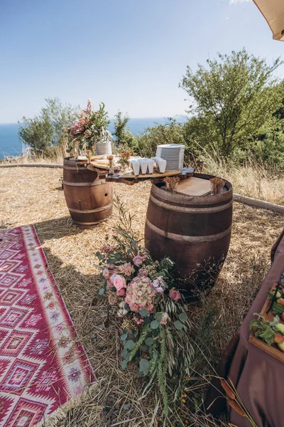 Mesa de boda Boho con decoración ecológica para invitados . — Foto de Stock