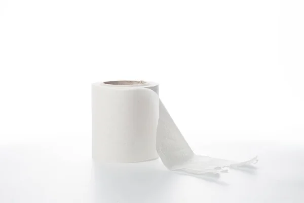 Papel higiénico blanco hermoso fondo aislado - Imagen —  Fotos de Stock