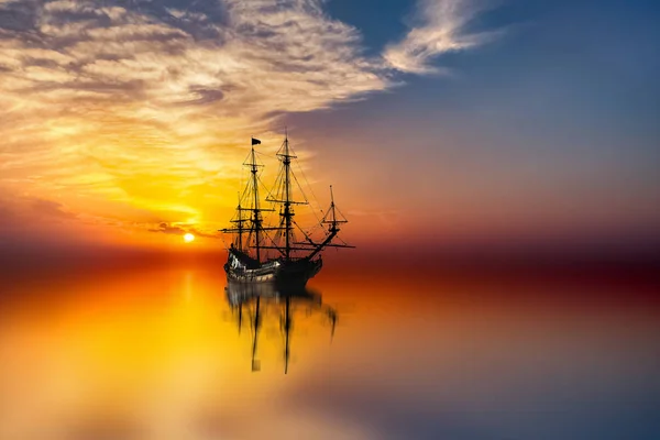 Zwart Silhouet Van Barque Open Zee Bij Zonsondergang — Stockfoto