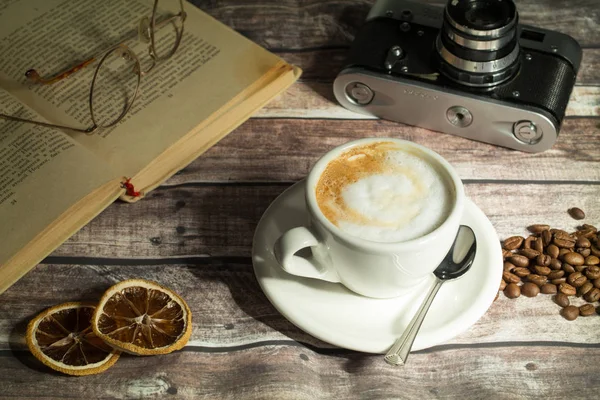 Uppfriskande Aromatiskt Kaffe Ett Mysigt Rum — Stockfoto