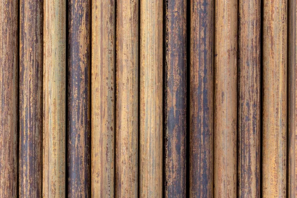 生锈的胶管水平背景 钢金属厂工业格局上的橙色腐蚀锈蚀 粗糙纹理棕色平行堆叠关闭 — 图库照片