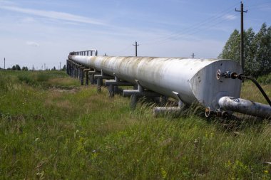 Ham petrol, petrol ve gaz sahası, petrol sanayi kara alanında su ve doğal gaz üretilen dahil olmak üzere 3 faziçine petrol ayırma için gemi. Üretim Yağı Ayırıcı