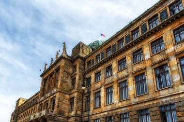 Prague, Çek Cumhuriyeti - Nisan 04: TC Sanayi ve ticari yapılar Prag. Josef Fanta tarafından tasarlanmış. Bina cam kubbe ile.
