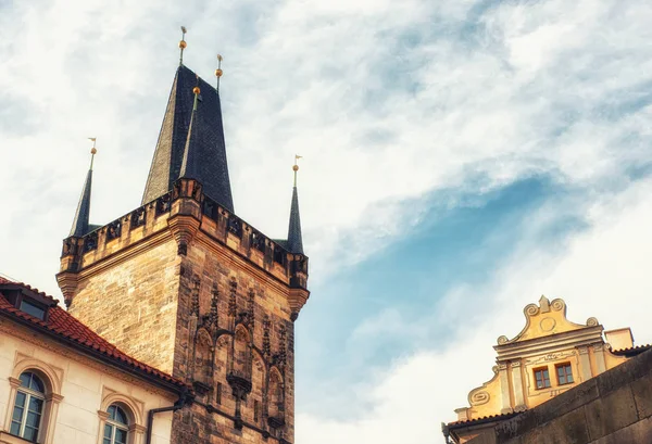 Prague Repubblica Ceca Aprile Mala Strana Bridge Tower Patrimonio Mondiale — Foto Stock