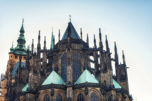 Prague, Çek Cumhuriyeti - Nisan 04: Aziz Büyükşehir katedral Vitus, Wenceslaus ve Adalbert