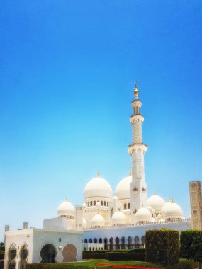 Abu Dhabi, Abu Dhabi, Birleşik Arap Emirlikleri - 20 Haziran 2018: Büyük Sheik Zayed Camisi. Alan, dünyanın 3 büyük Camisi 22,412 metrekaredir.
