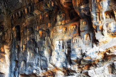 Luoyang, Hernan, Çin-Aralık 25,2017: Lianhua lotus çiçek mağara, Longmen mağarasını ve mağaralar, Luoyang, Henan Eyaleti, Çin