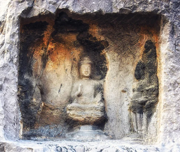 Luoyang Hernan Čína Prosinec 2017 Reliéfní Kamenný Buddha Vytesané Skály — Stock fotografie