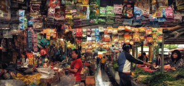 Tomohon, North Sulawesi, Endonezya - 03 Ekim: Geleneksel Pazar Yeri Tomohon City, kuzey Sulawesi, Endonezya