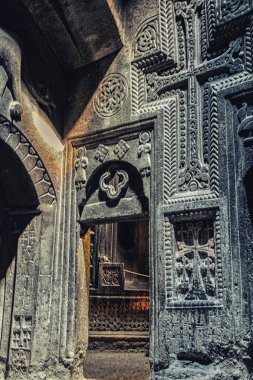 Kotayk, Ermenistan-10 Nisan, 2017: Antik Geghard Manastırı, Ermenistan