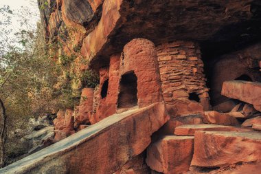 Tarihsel olarak yaşadığı mağara Grottes de Nok Batı Afrika'da Kuzey Togo