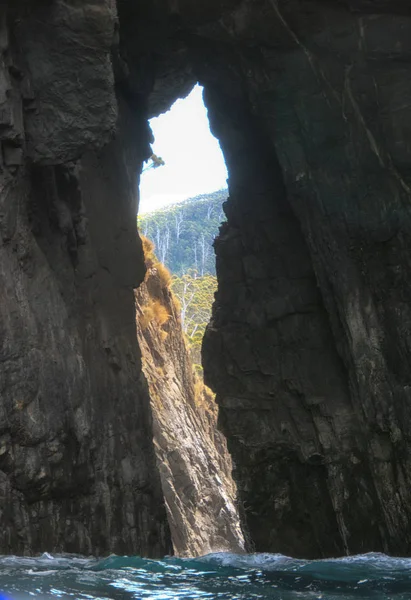 Αξιόλογο Σπήλαιο Στο Χερσόνησος Τάσμαν Νότια Τασμανία Αυστραλία — Φωτογραφία Αρχείου