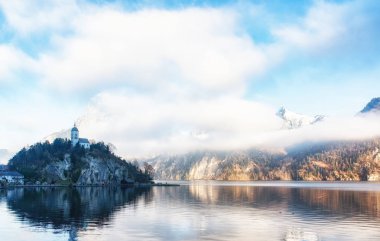 Johannesberg Şapel ve göl Traunsee, Traunkirchen, Salzkammergut, Yukarı Avusturya, Avusturya, Avrupa