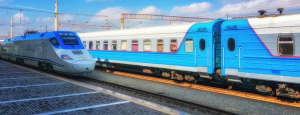 Tashkent Uzbequistão Outubro 2015 Afrasiab Trem Alta Velocidade Empresa Espanhola — Fotografia de Stock