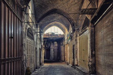 İsfahan'ın Bazaarı dua, Iran sırasında boş sokakta görünümünü.