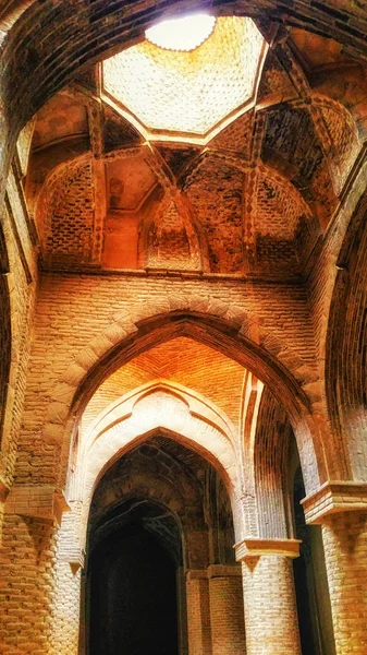 Old Chamber Taj Molk Jameh Mosque Beautiful Interior Brick Pillars — Stock Photo, Image