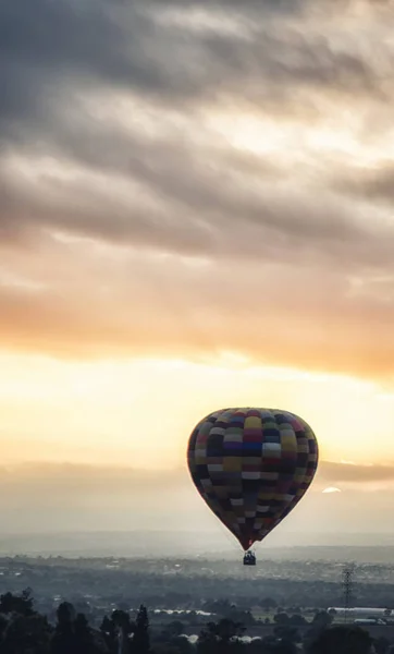 Varm Lufts Ballong Som Flyger Vid Sol Uppgången Mexiko — Stockfoto