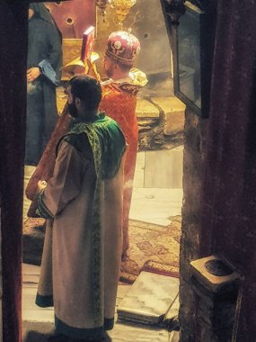 Kilise 'de dua etmek