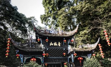 Qingcheng dağın bir geleneksel geçit