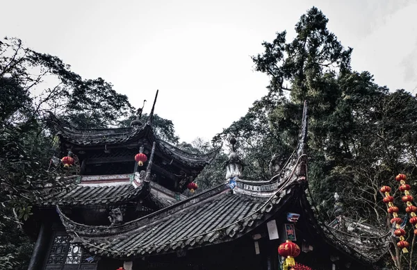 Traditionella gate i Qingcheng berg — Stockfoto