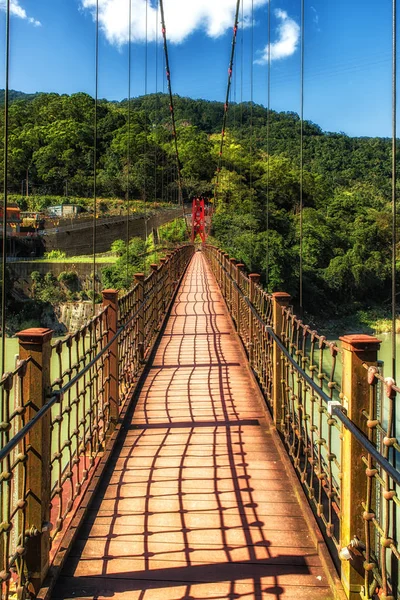 Suspensão em Wulai, Taiwan — Fotografia de Stock