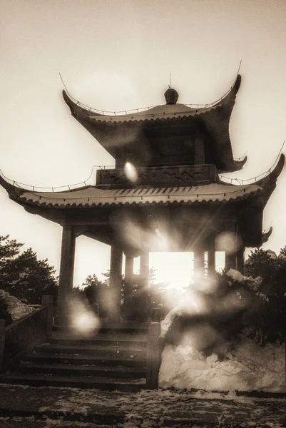 Ναός στο όρος Χουανγκσάν — Φωτογραφία Αρχείου