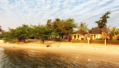 Gambiya'da Atlantik Okyanusu kıyısında ki bir otel tesisi. Afric