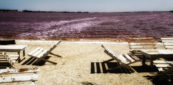 Lac Rose au Sénégal sur la côte ouest de l'Afrique — Photo