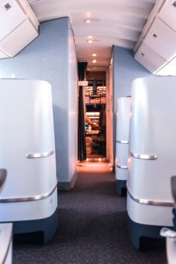 Pilot kabini bakış açısıyla uçak iç detay 