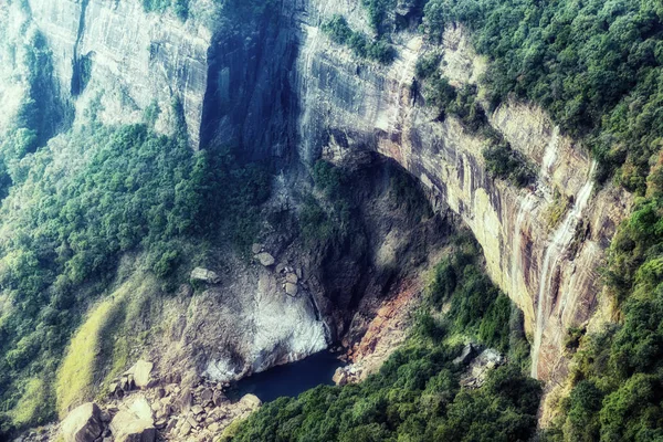 Nohkalikai falls — Stockfoto