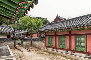 Güney Kore, Seul 'deki Changdeokgung Sarayı binasının ayrıntıları.