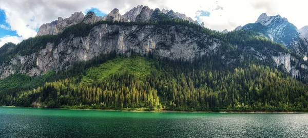 Der Gosauer See Ist Ein Kleiner Bergsee Eingebettet Wunderschöne Natur — Stockfoto