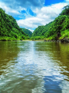 Sigatoka Nehri, Fiji 'deki en uzun nehir.