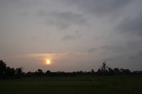 Vue Coucher Soleil Coloré Avec Nuages Espace Copie — Photo