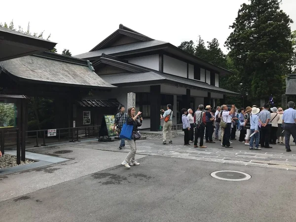 Utsikt Över Shinto Shrine Skogen Dagtid — Stockfoto