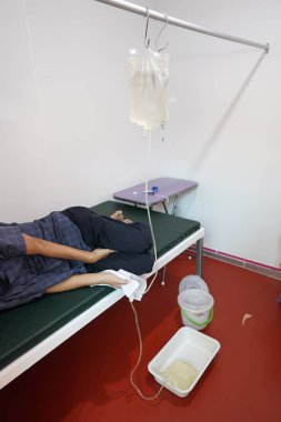 Akut böbrek yetmezliği veya akut böbrek yetmezliği için periton diyalizi