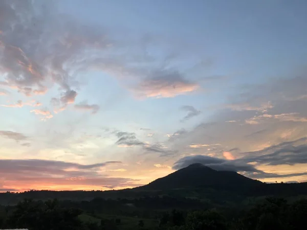 Paisaje Natural Con Colorido Atardecer —  Fotos de Stock